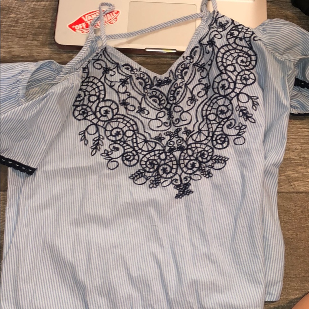 Blue cuffed shirt